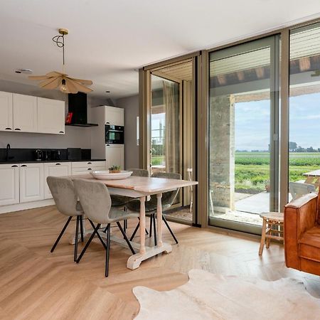 Appartement De Dageraad In Monumentale Boerderij Kimswerd Exteriér fotografie