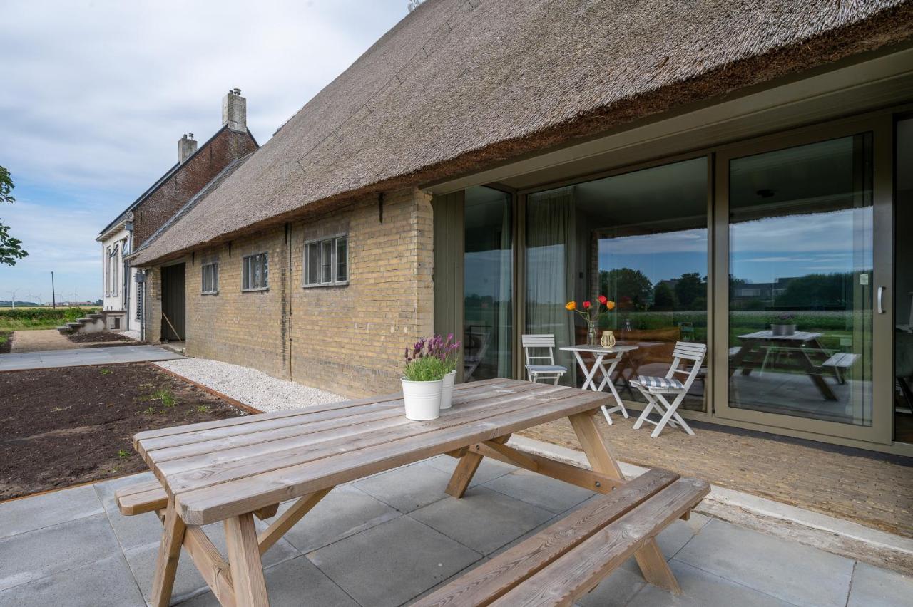 Appartement De Dageraad In Monumentale Boerderij Kimswerd Exteriér fotografie