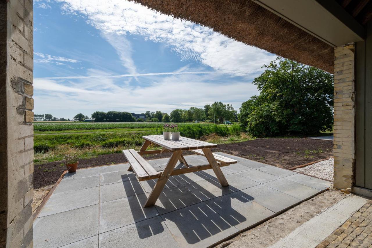 Appartement De Dageraad In Monumentale Boerderij Kimswerd Exteriér fotografie