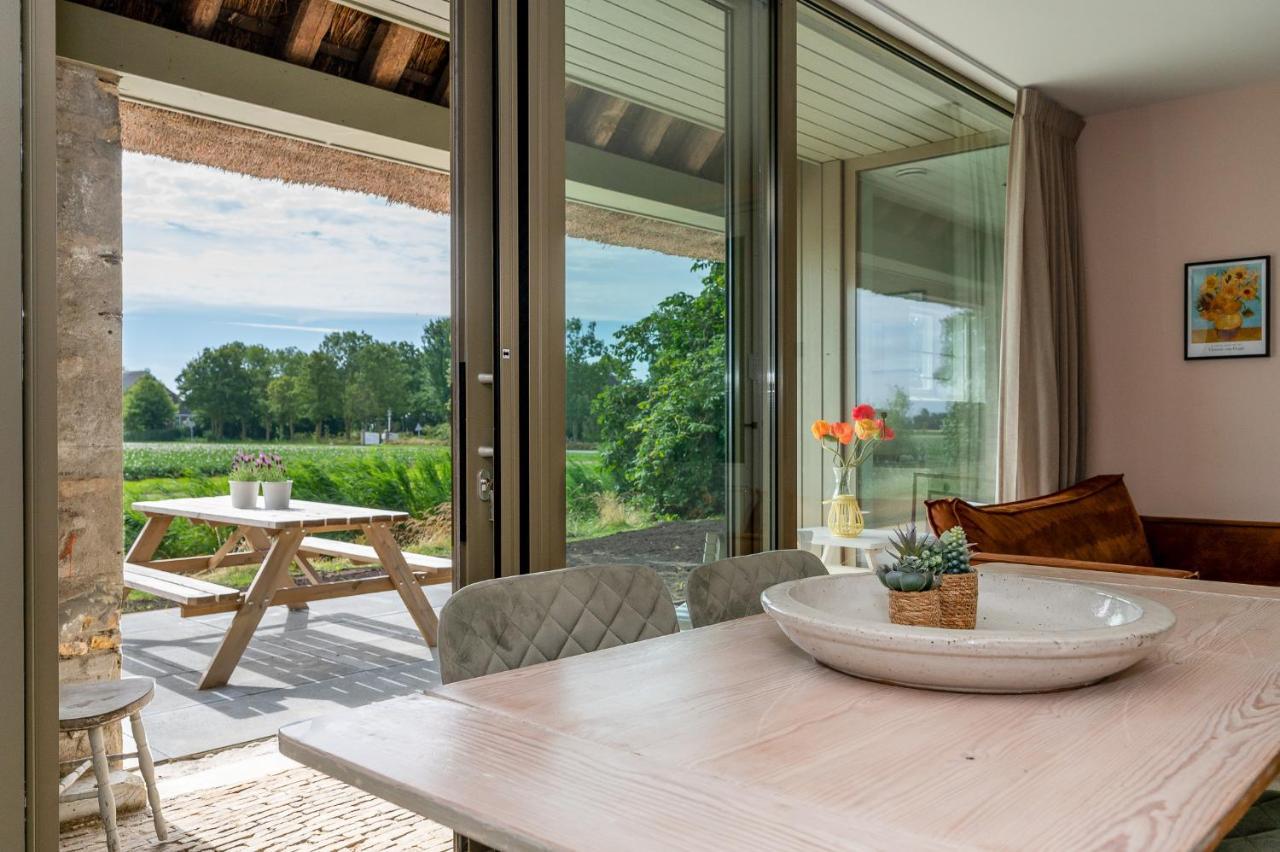 Appartement De Dageraad In Monumentale Boerderij Kimswerd Exteriér fotografie